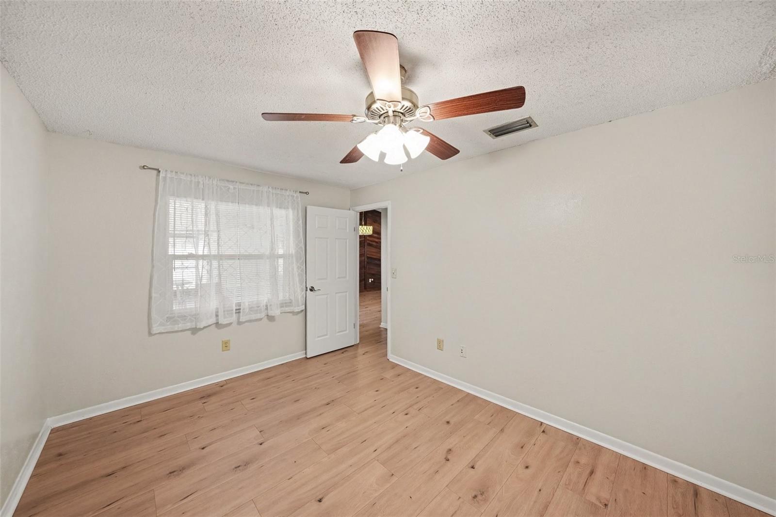 1913 CEDARBROOKE DR — photo 12