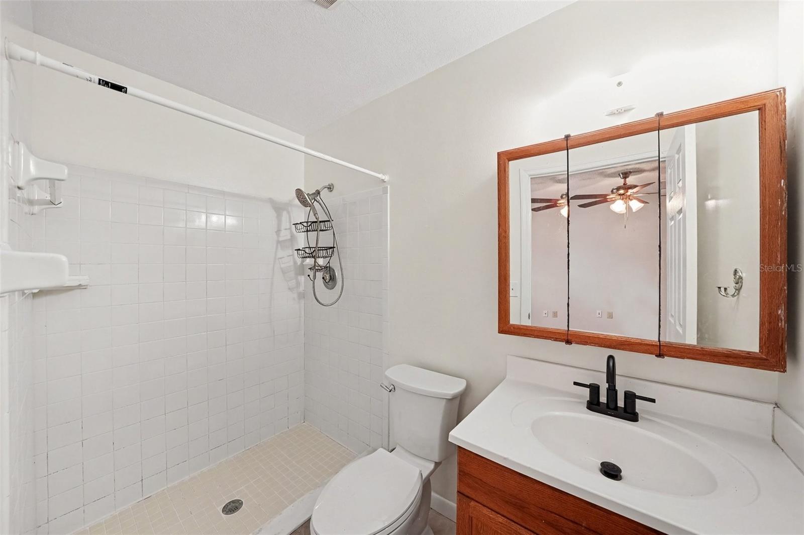 1913 CEDARBROOKE DR — photo 17