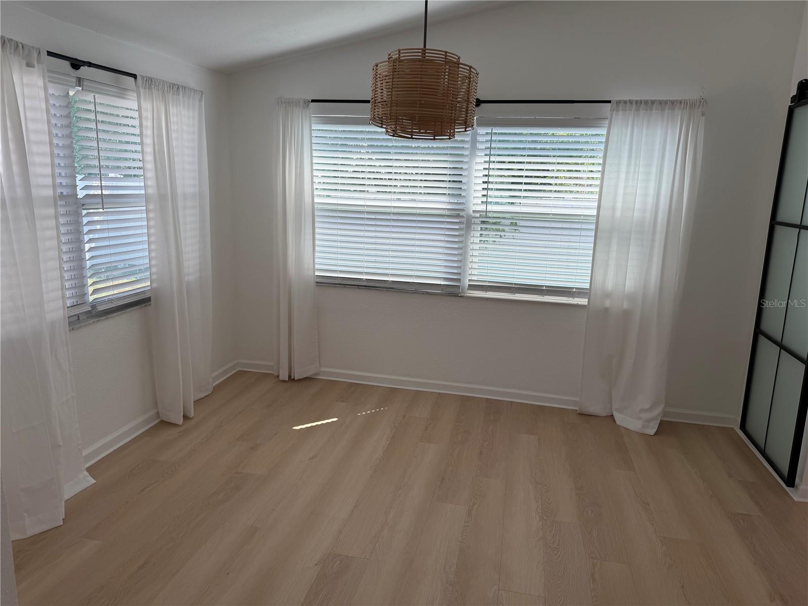3352 HONEYMOON LN — photo 22