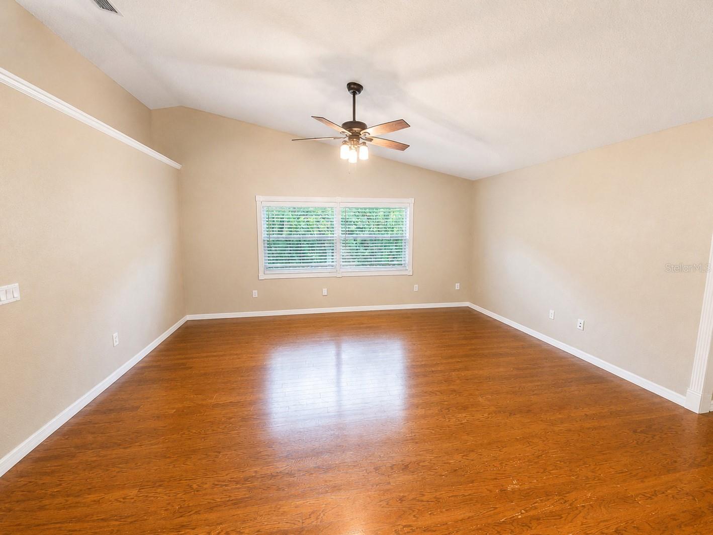 Home in NORTH PORT — photo 10