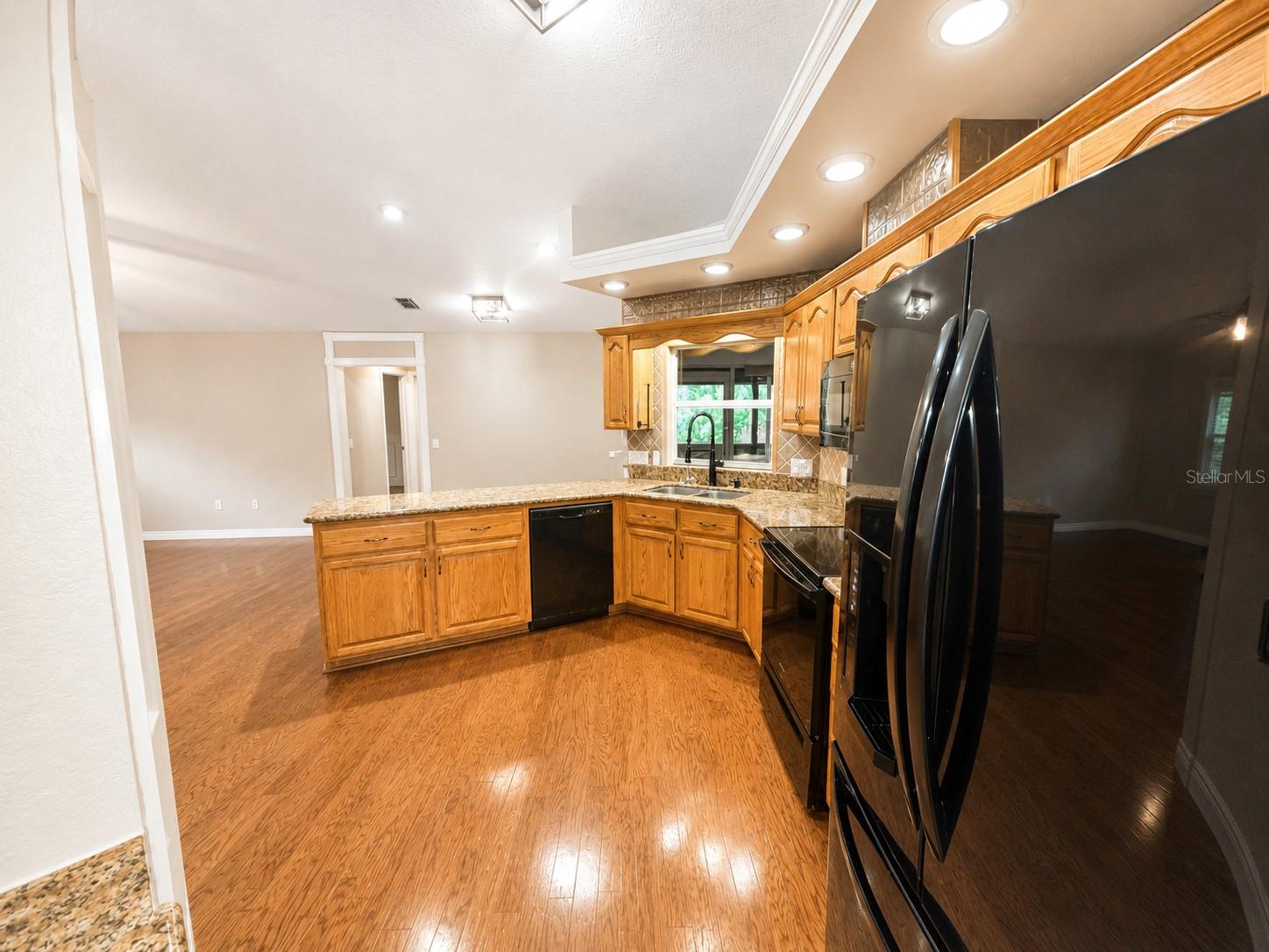 Home in NORTH PORT — photo 13