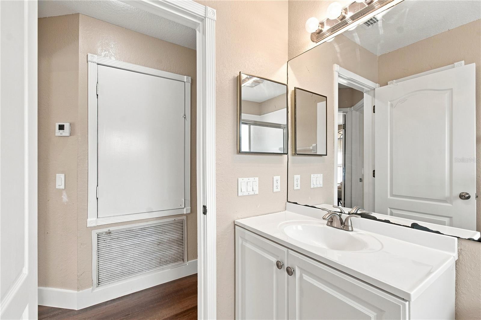 7326 YARDLEY WAY — photo 42