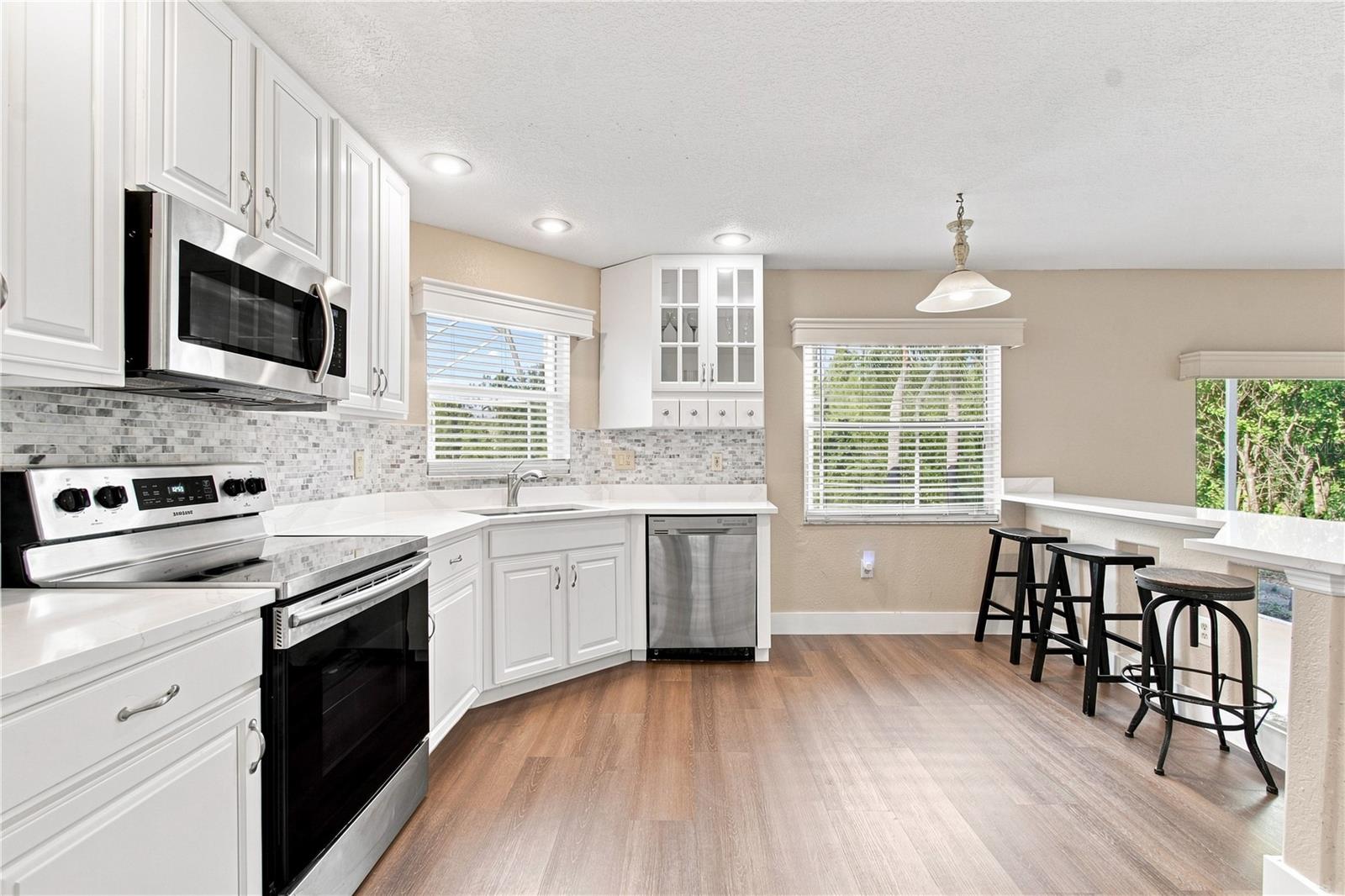 7326 YARDLEY WAY — photo 16