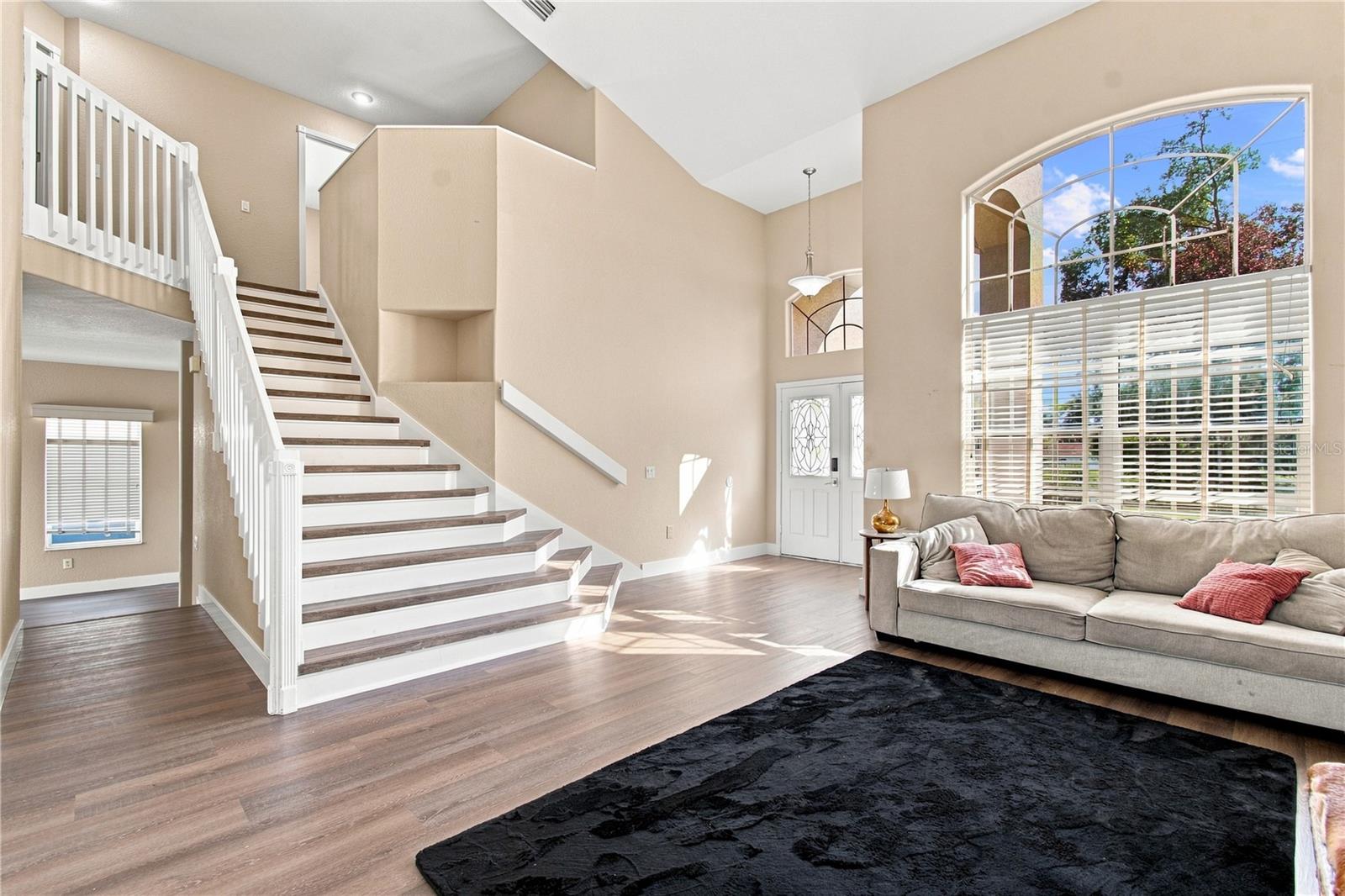 7326 YARDLEY WAY — photo 9