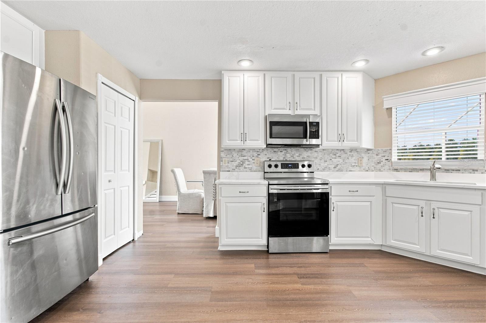 7326 YARDLEY WAY — photo 17