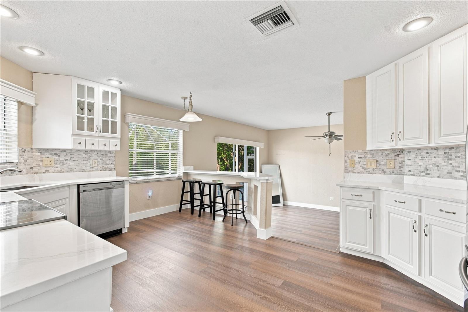 7326 YARDLEY WAY — photo 14
