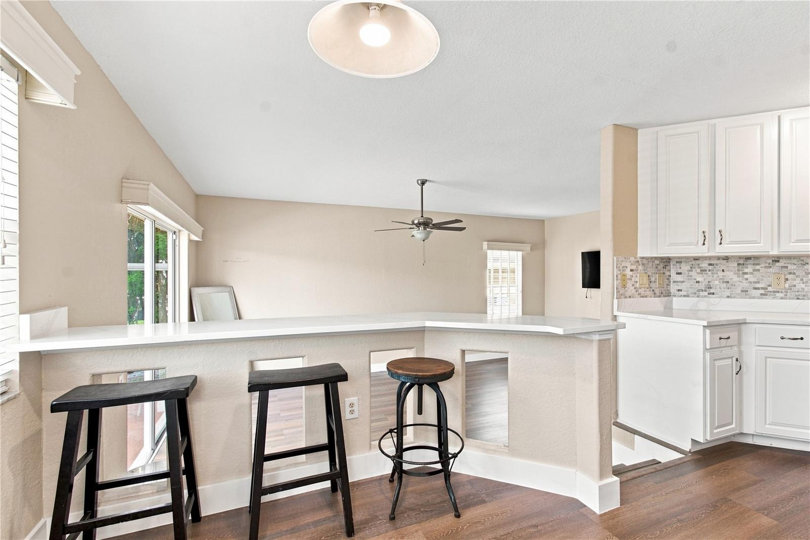7326 YARDLEY WAY — photo 20