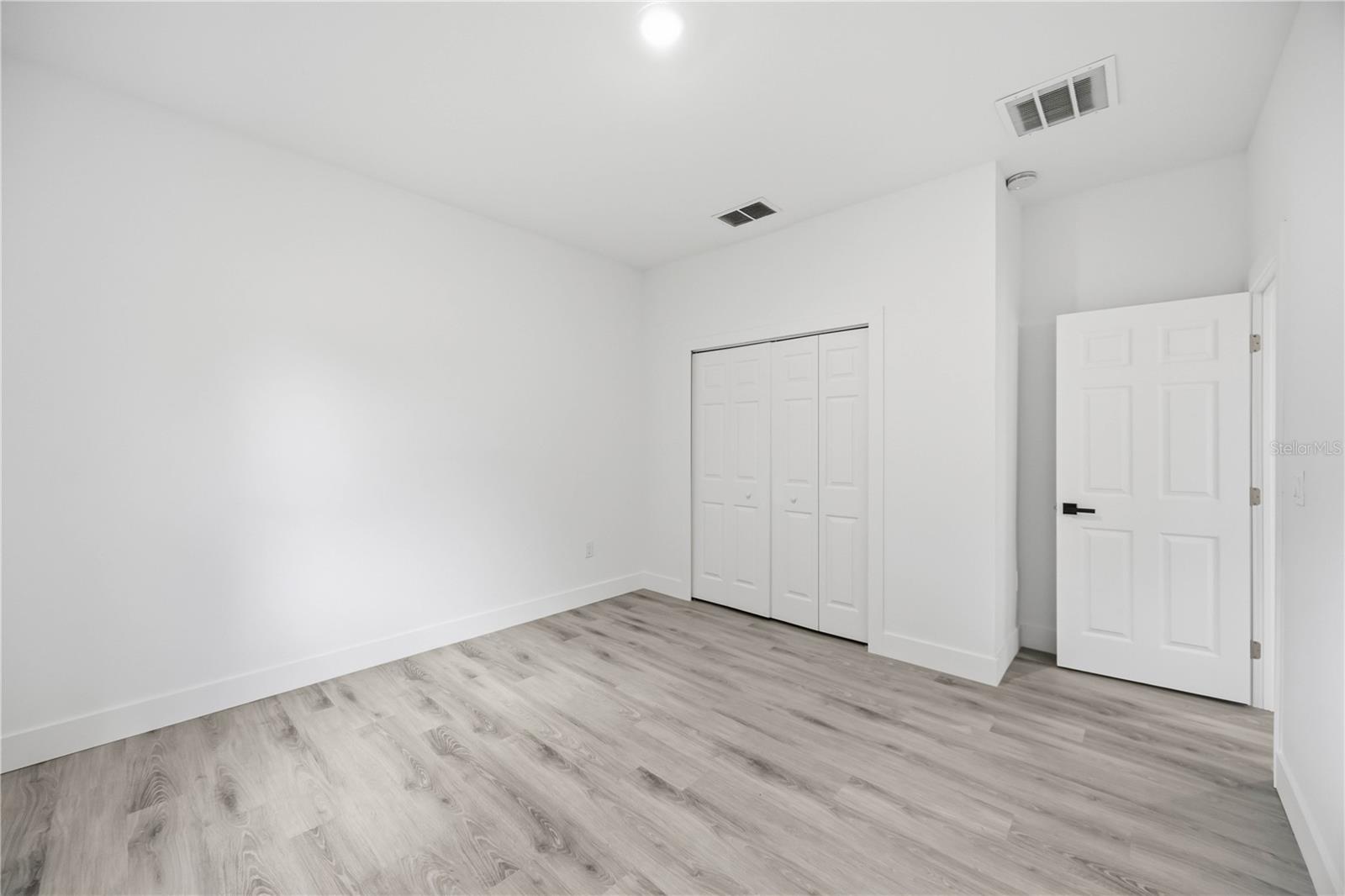 8533 LANCELOT AVE — photo 16