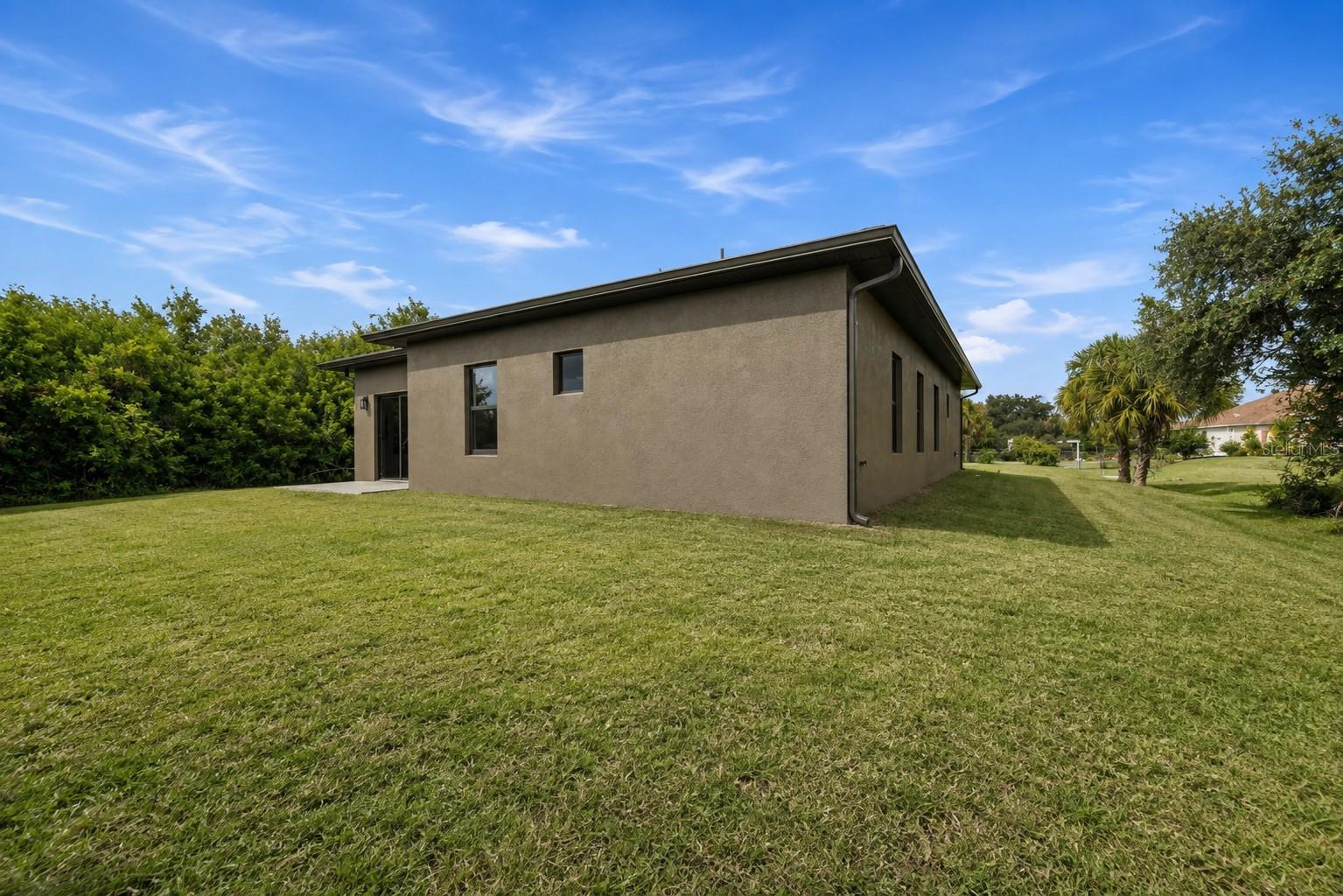 8533 LANCELOT AVE — photo 24