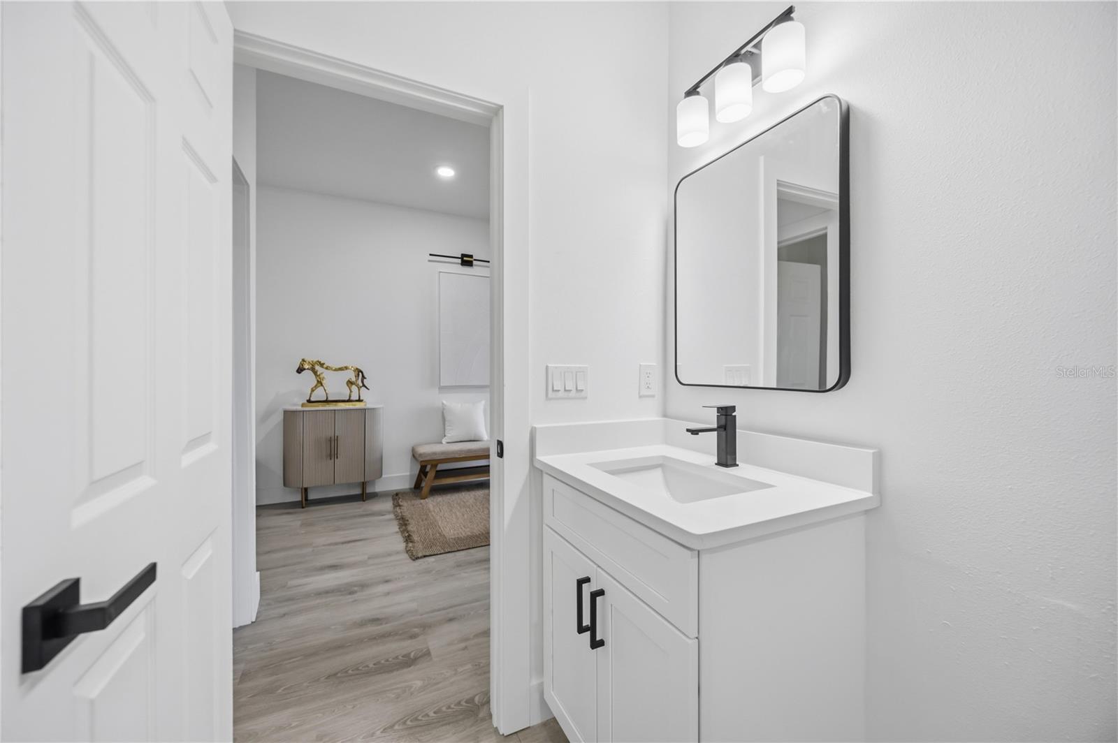 8533 LANCELOT AVE — photo 15