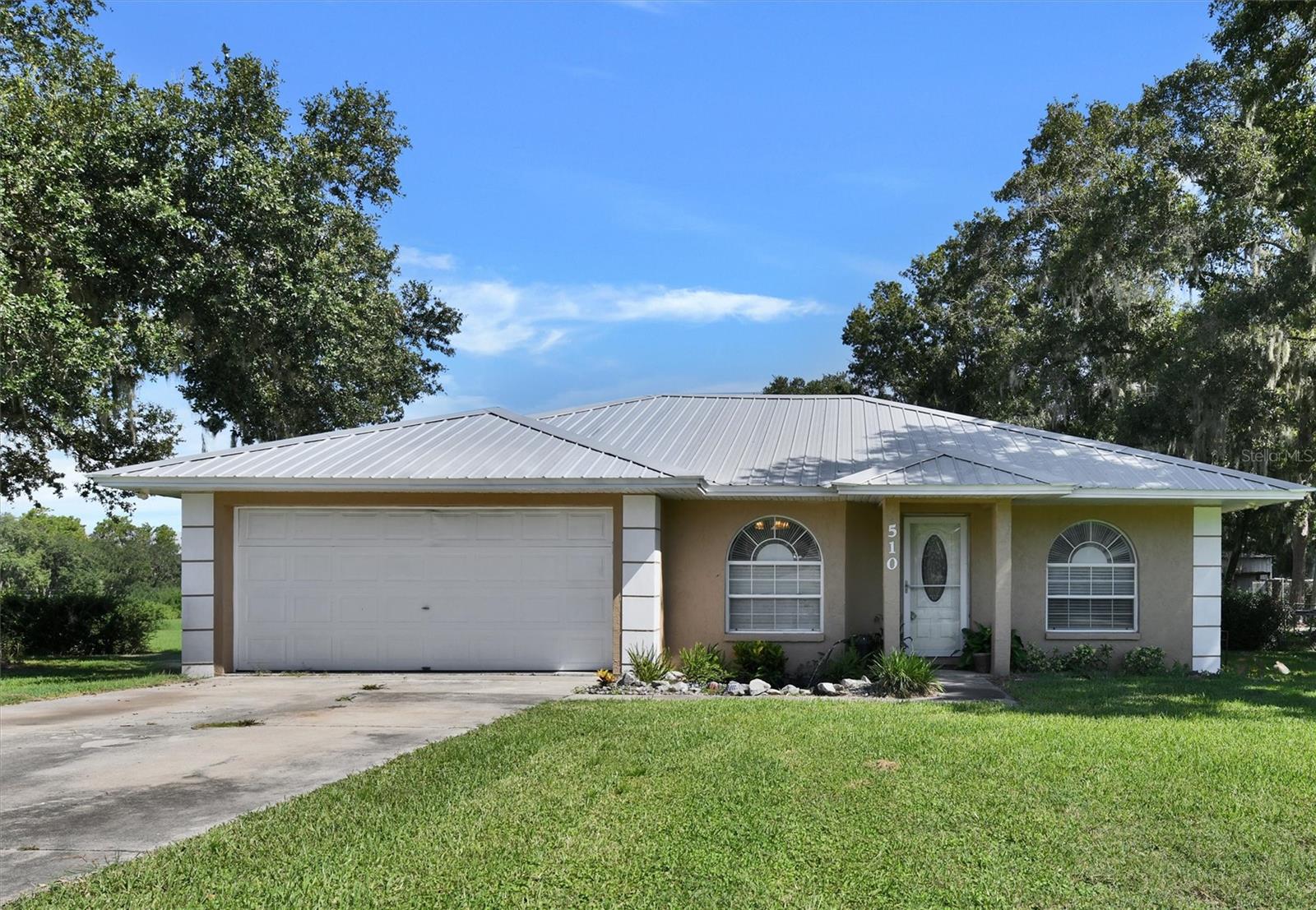 510 CLOVERLEAF DR — photo 5