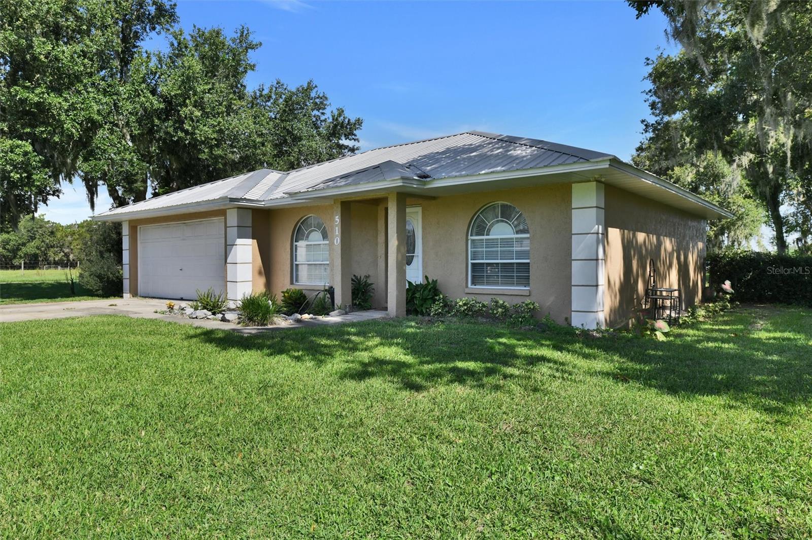 510 CLOVERLEAF DR — photo 6