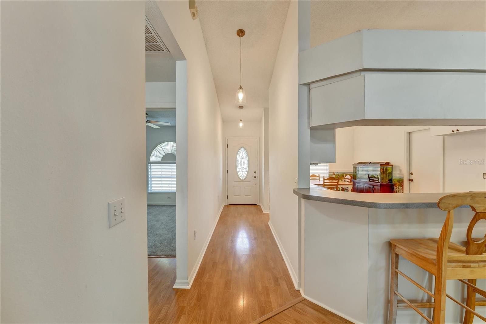 510 CLOVERLEAF DR — photo 21