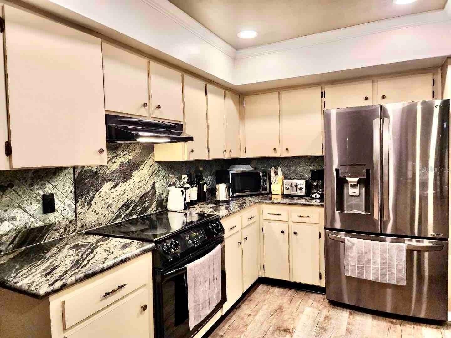 16222 E COURSE DR — photo 10