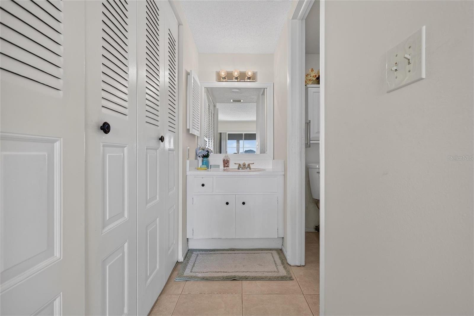 11130 CARRIAGE HILL DR #6 — photo 12