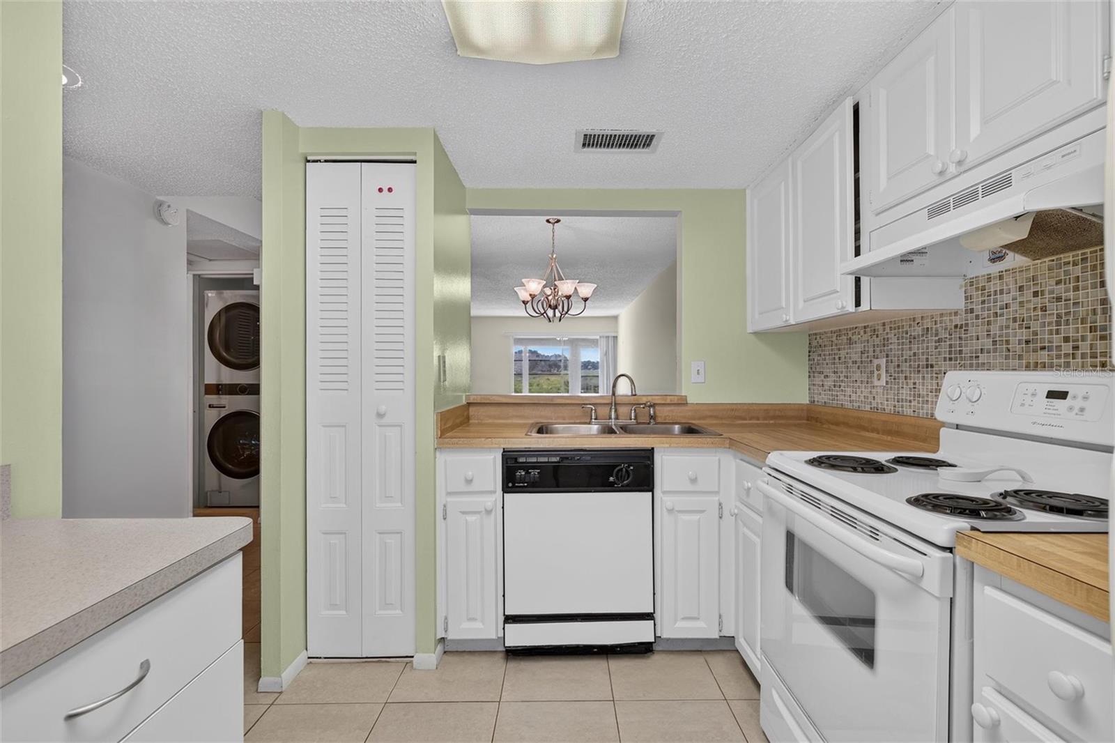 11130 CARRIAGE HILL DR #6 — photo 17
