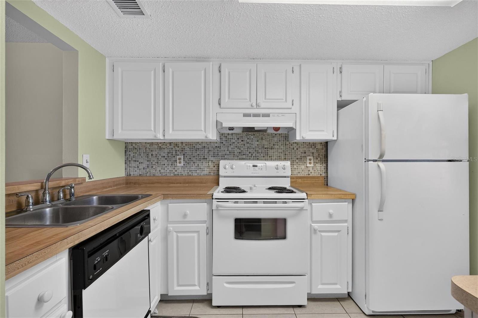 11130 CARRIAGE HILL DR #6 — photo 19