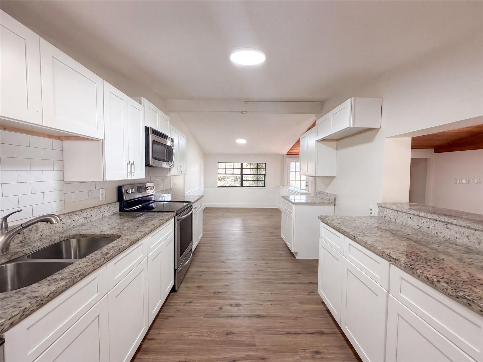 7405 S DESOTO ST — photo 12