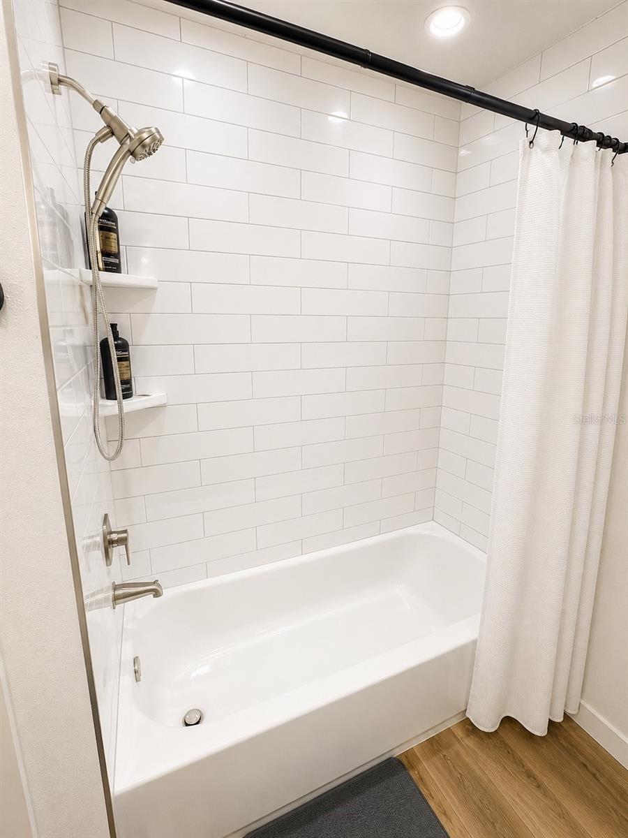 4460 EMERALD RIDGE DR — photo 26