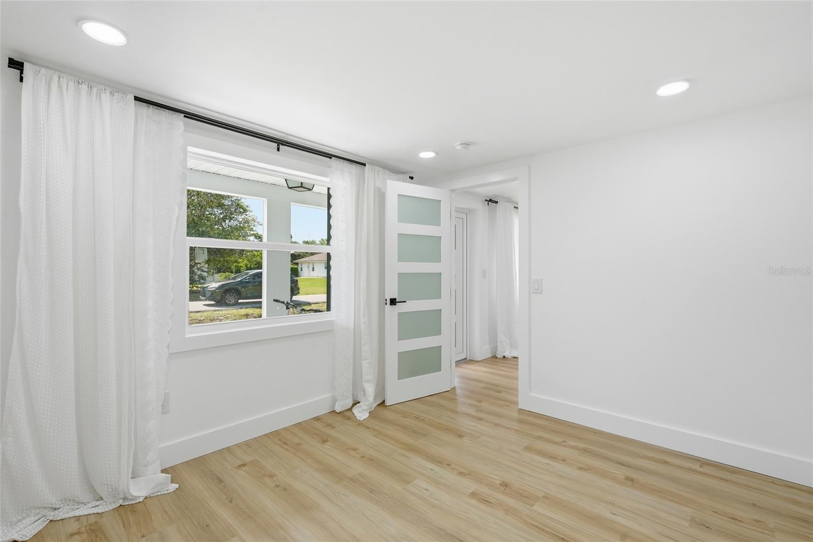 848 OLYMPIA RD — photo 33