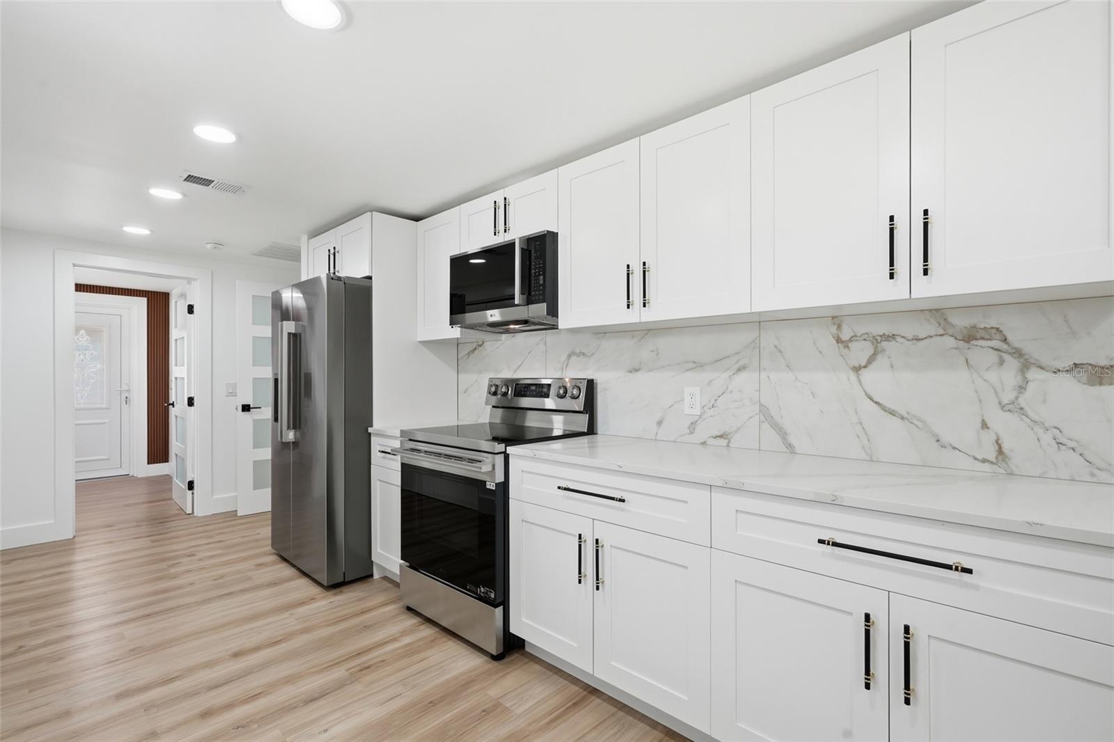 848 OLYMPIA RD — photo 22