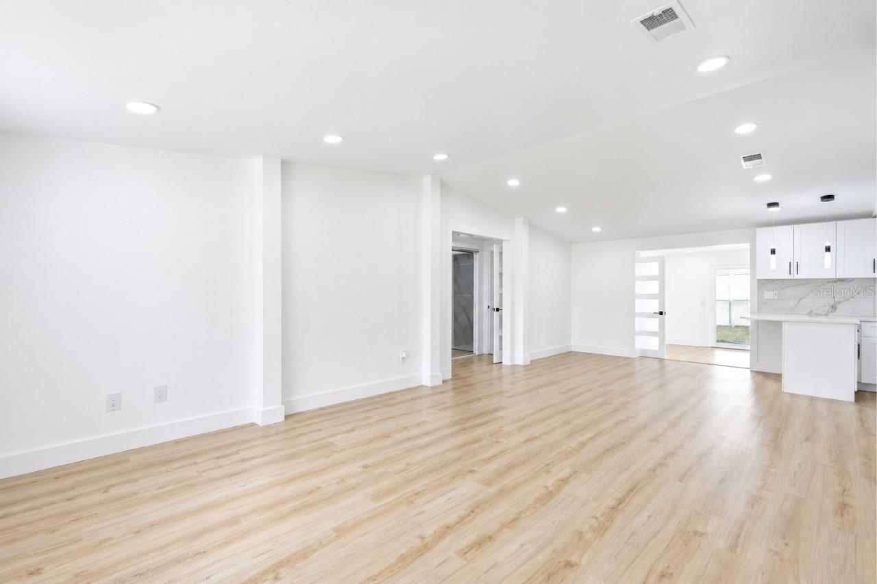 848 OLYMPIA RD — photo 13