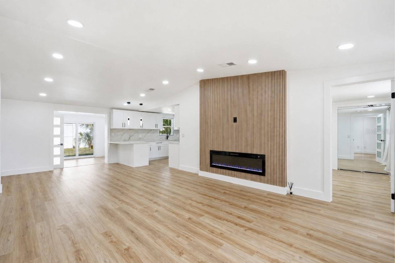 848 OLYMPIA RD — photo 12