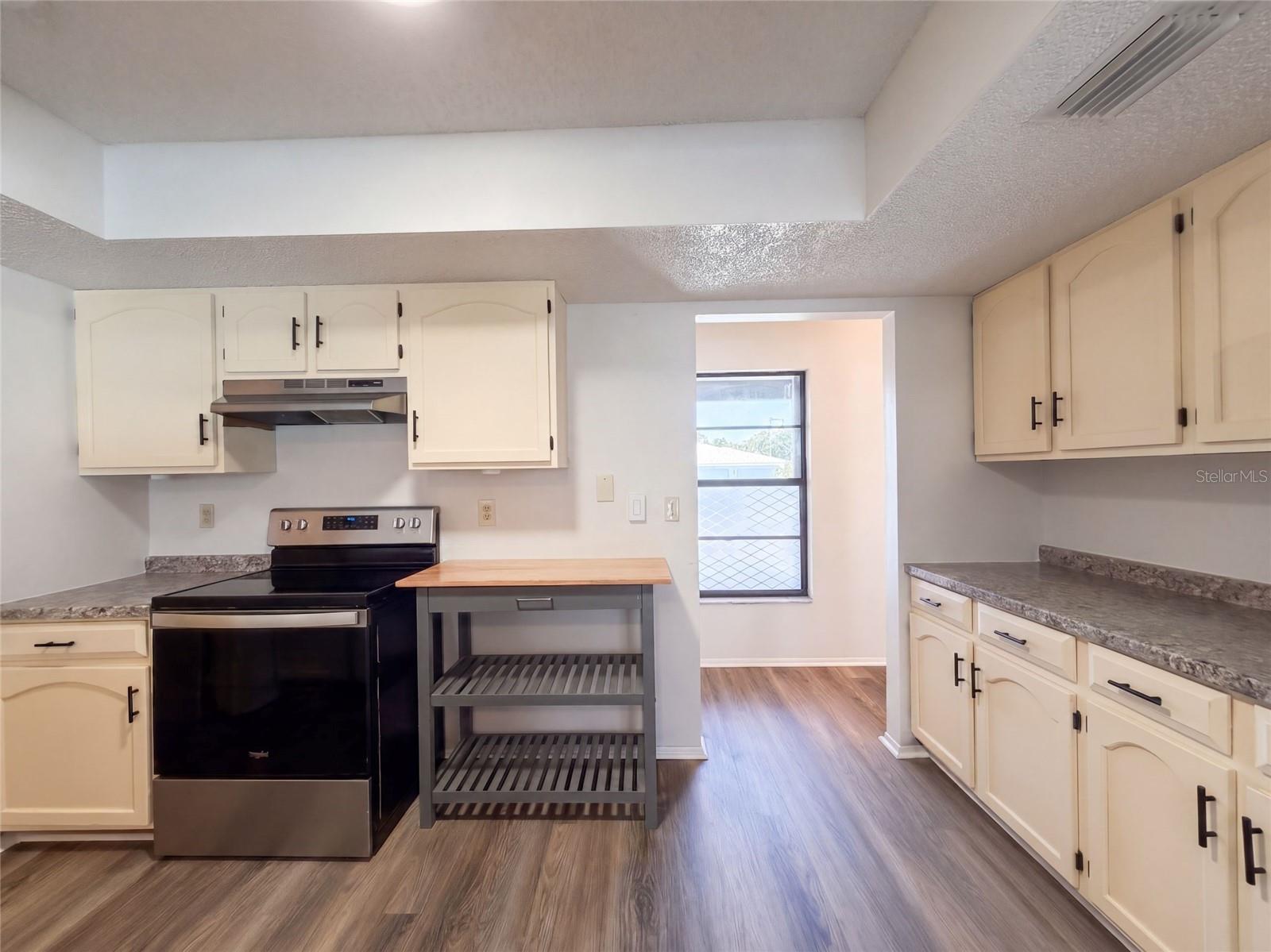 391 HARVARD RD — photo 11