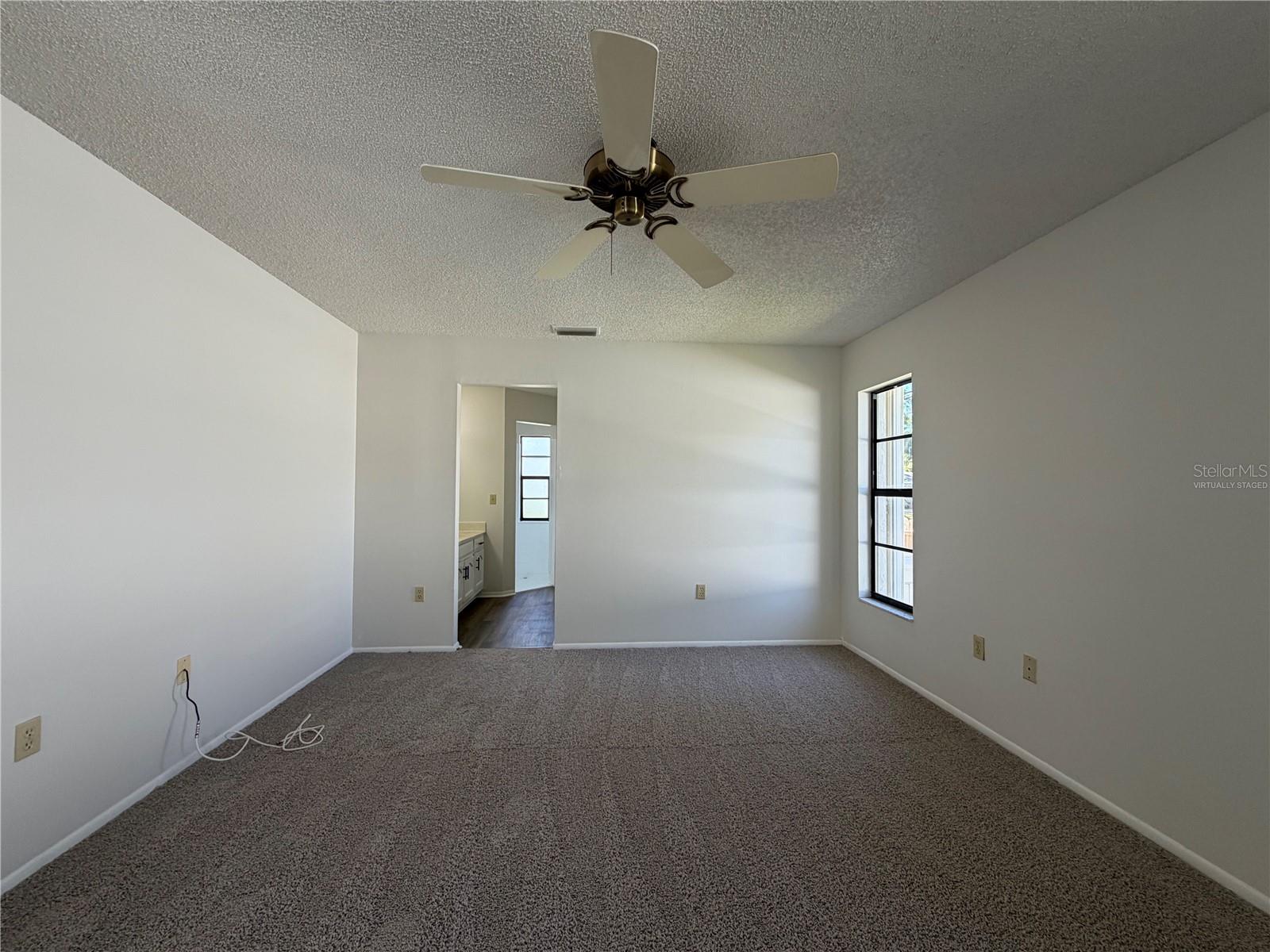 391 HARVARD RD — photo 4