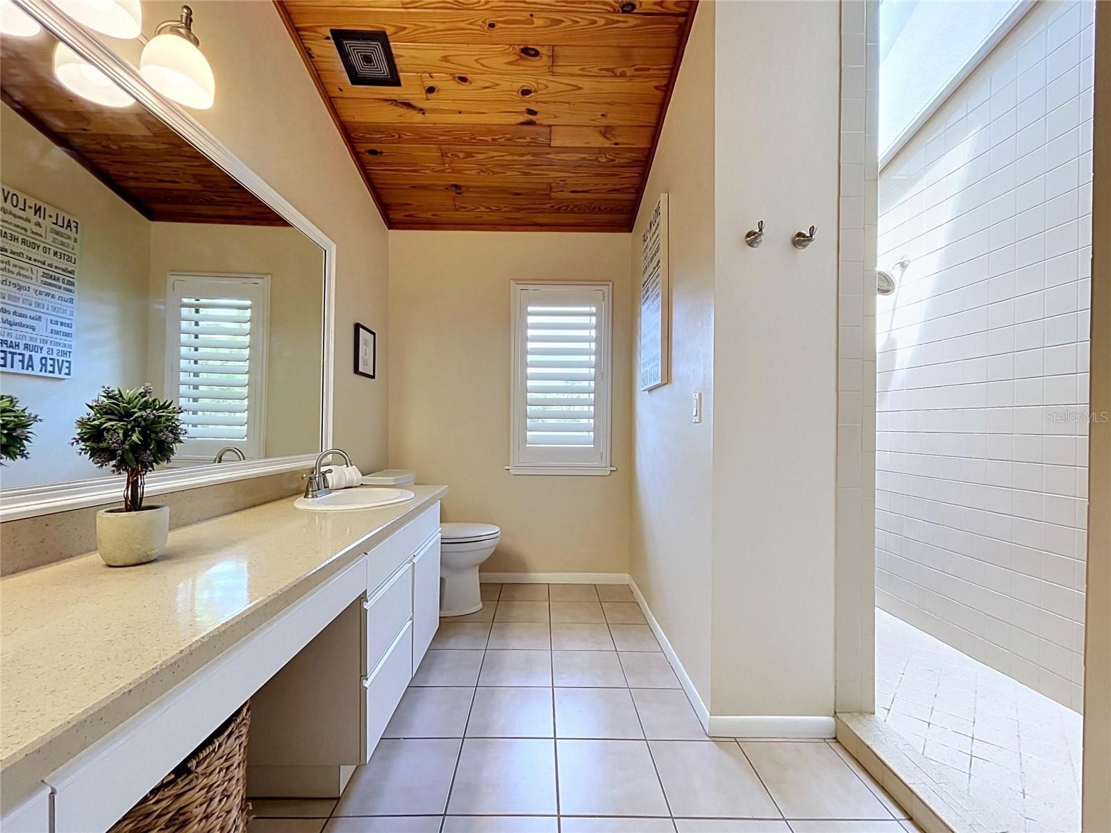 777 CLAUDIA LN — photo 22