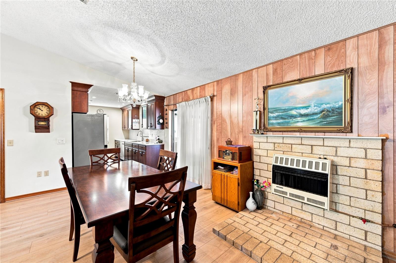 9511 CLYDE ST — photo 10
