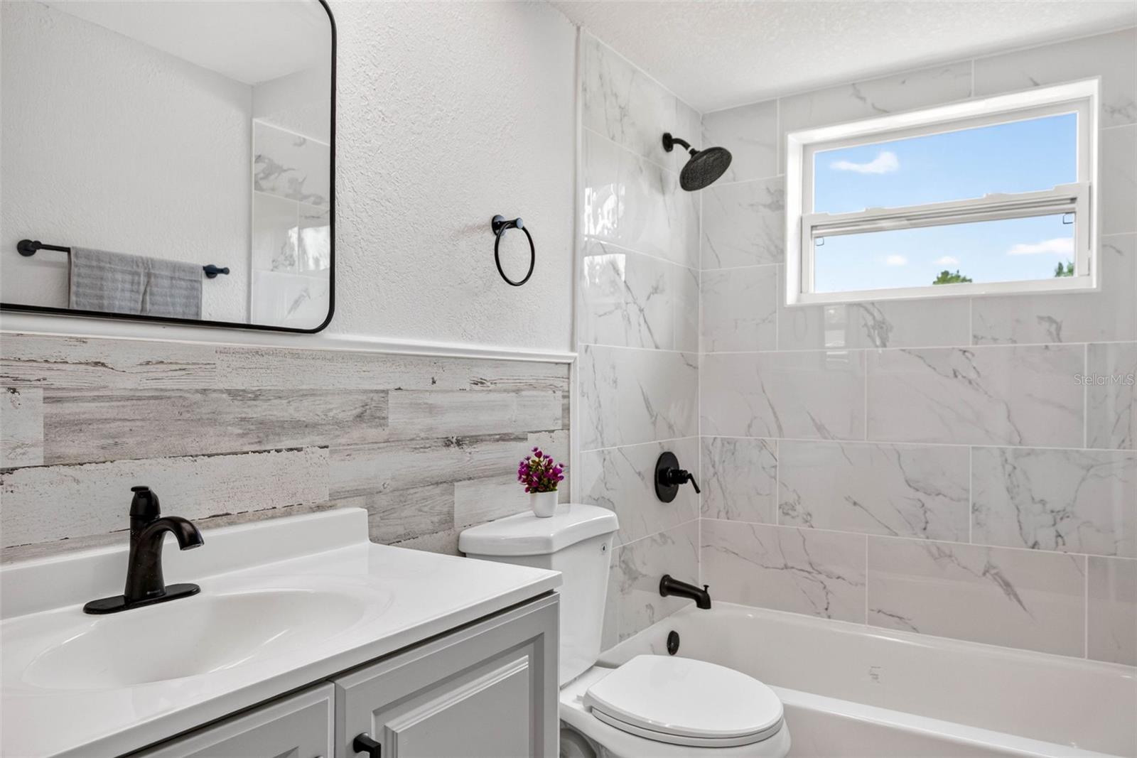 1446 MERRILON DR — photo 12