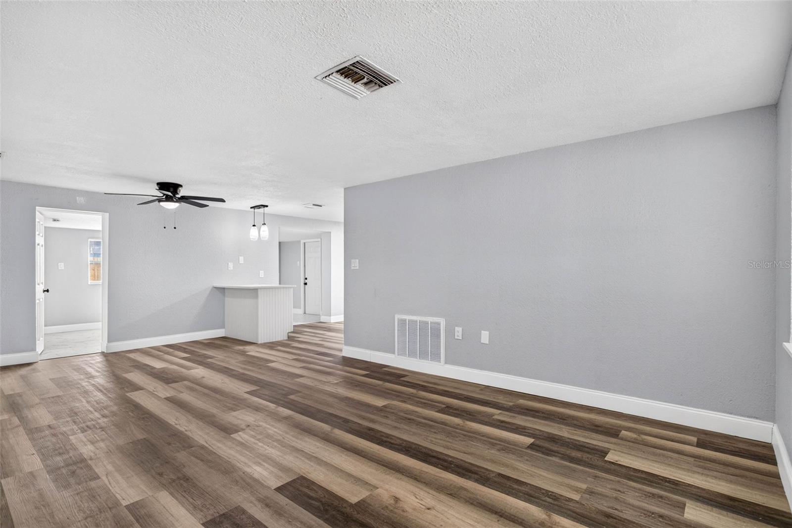 1446 MERRILON DR — photo 4
