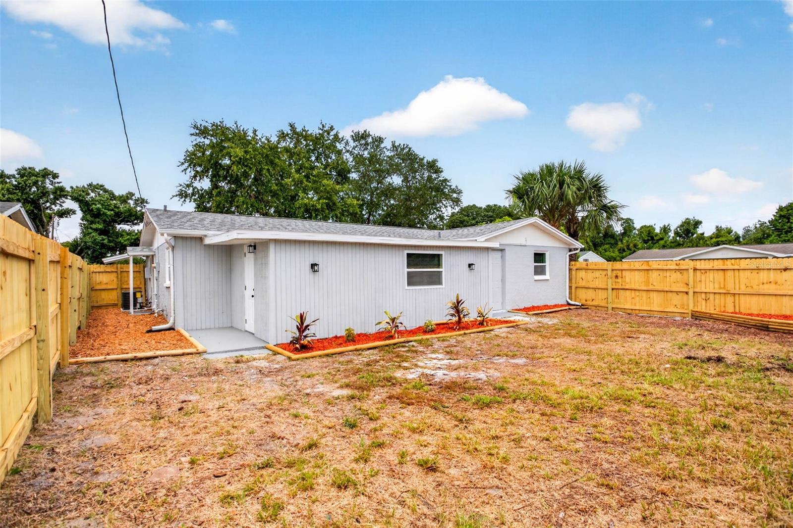 1446 MERRILON DR — photo 19