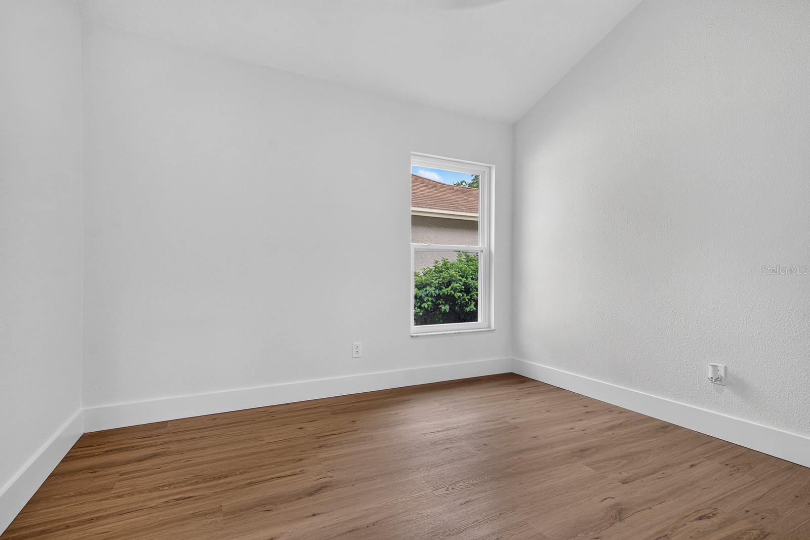 7737 MARBELLA CREEK AVE — photo 15