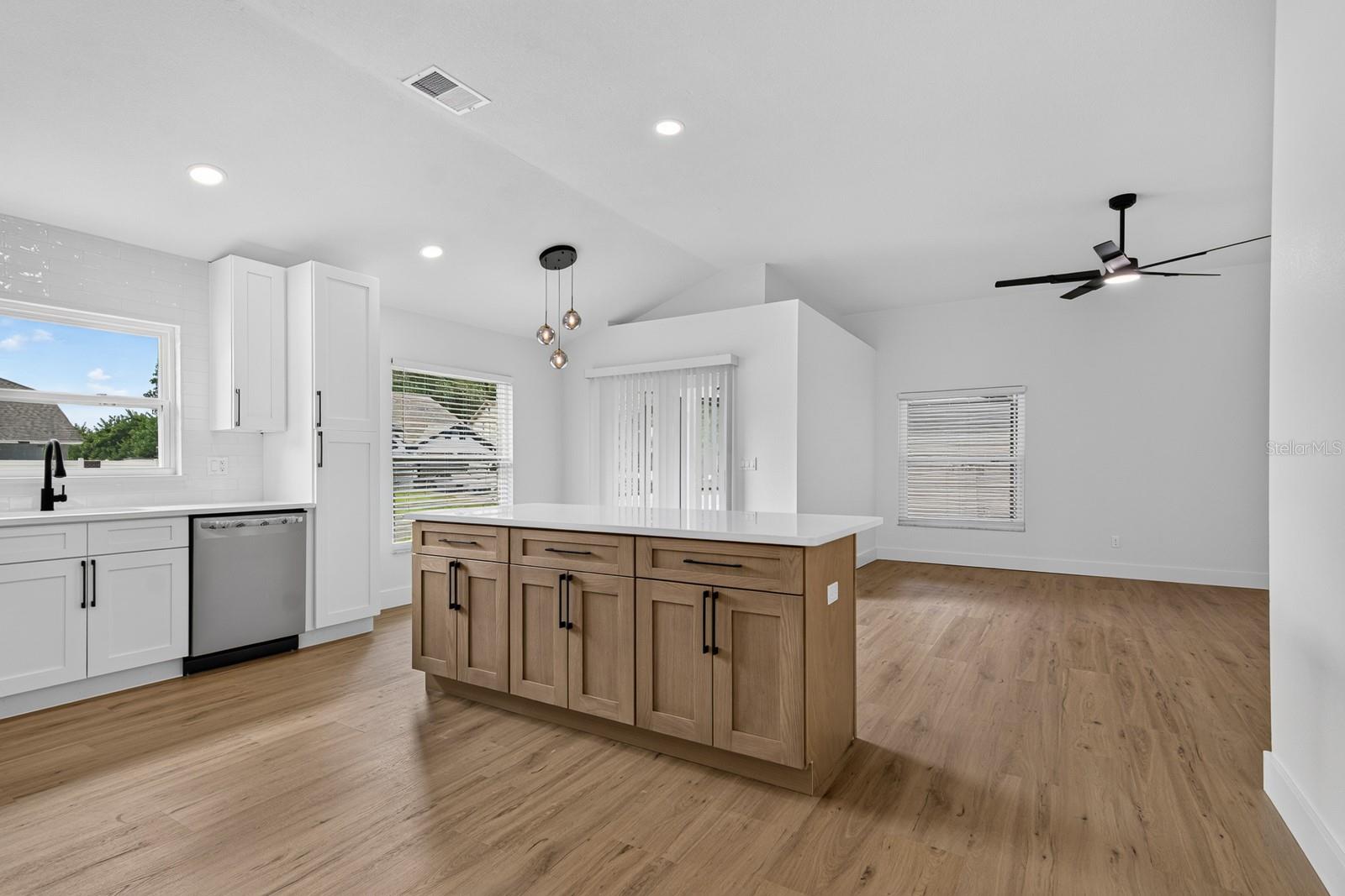 7737 MARBELLA CREEK AVE — photo 8