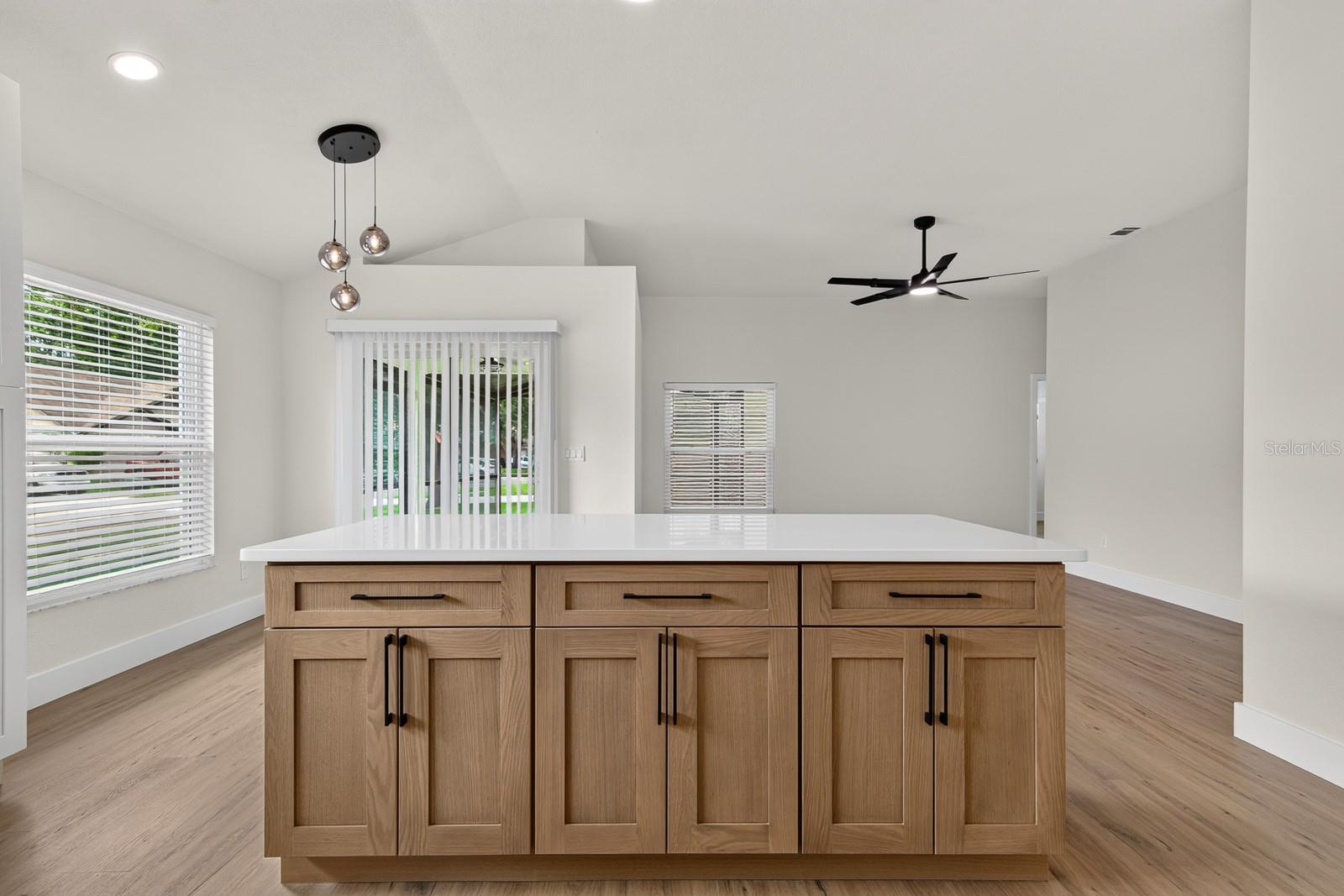 7737 MARBELLA CREEK AVE — photo 6