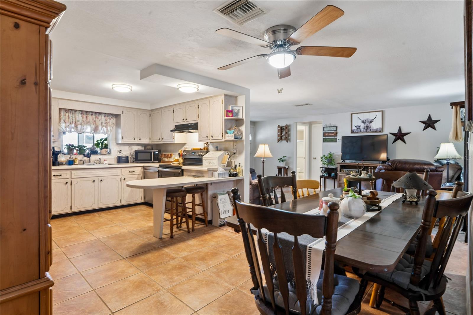 7106 PALISADE DR — photo 3