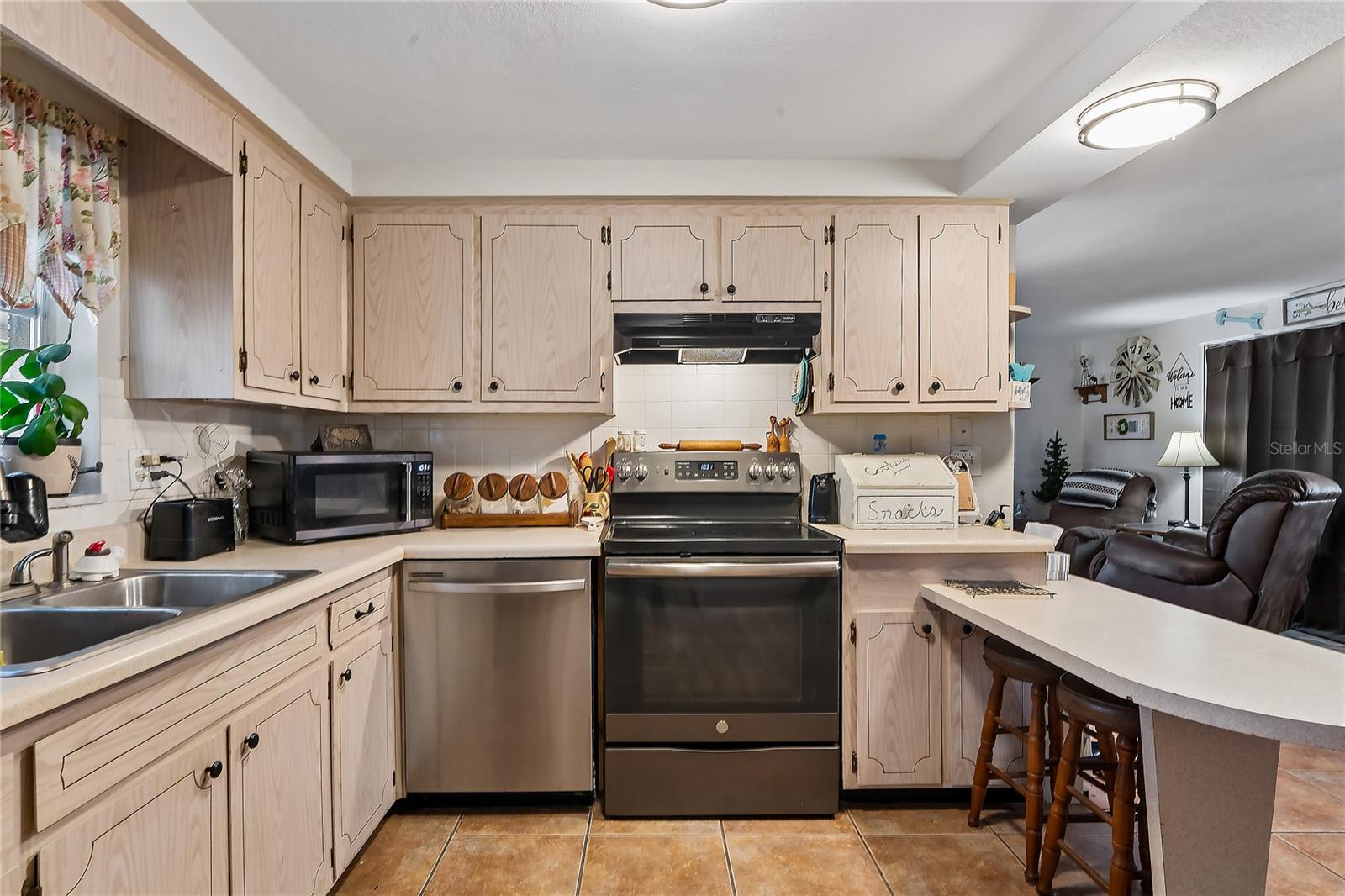 7106 PALISADE DR — photo 16
