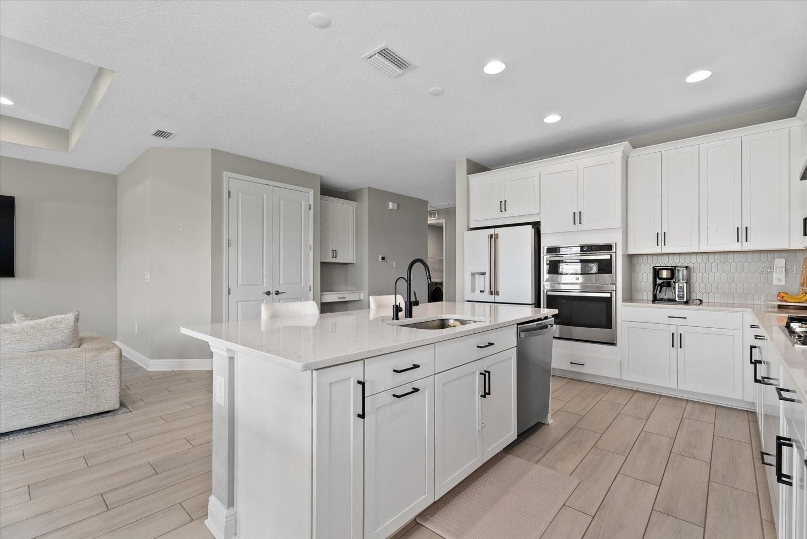 17668 SAVORY MIST CIR — photo 8