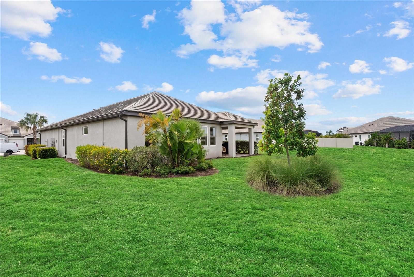 17668 SAVORY MIST CIR — photo 32