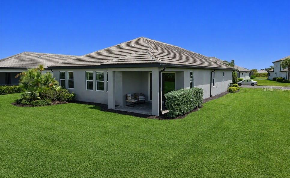 17668 SAVORY MIST CIR — photo 33