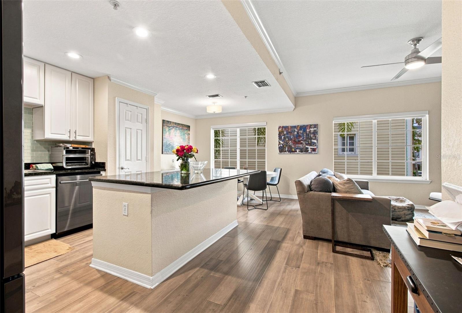 9801 MEADOW FIELD CIR — photo 8