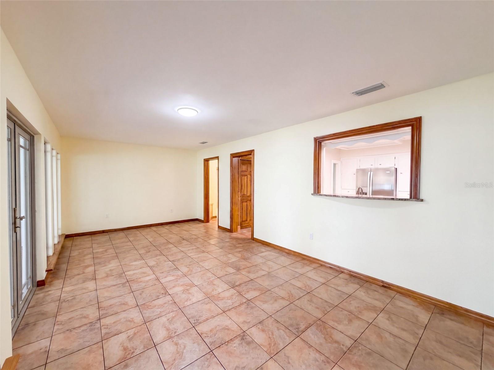 1818 DANBURY DR — photo 7
