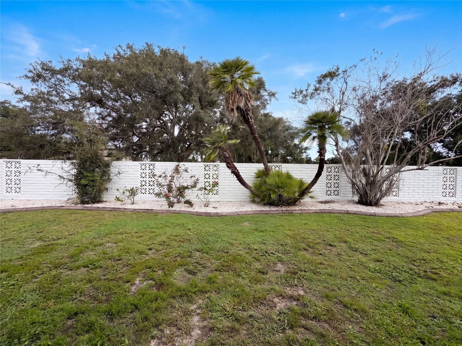 1818 DANBURY DR — photo 26