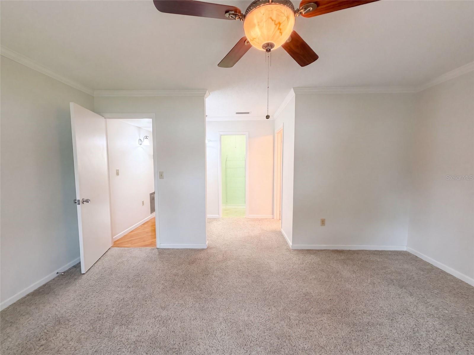 1818 DANBURY DR — photo 16