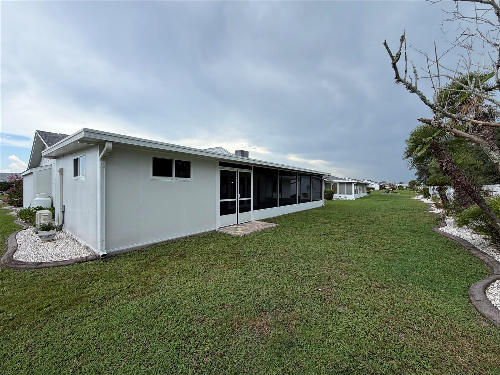 1818 DANBURY DR — photo 28