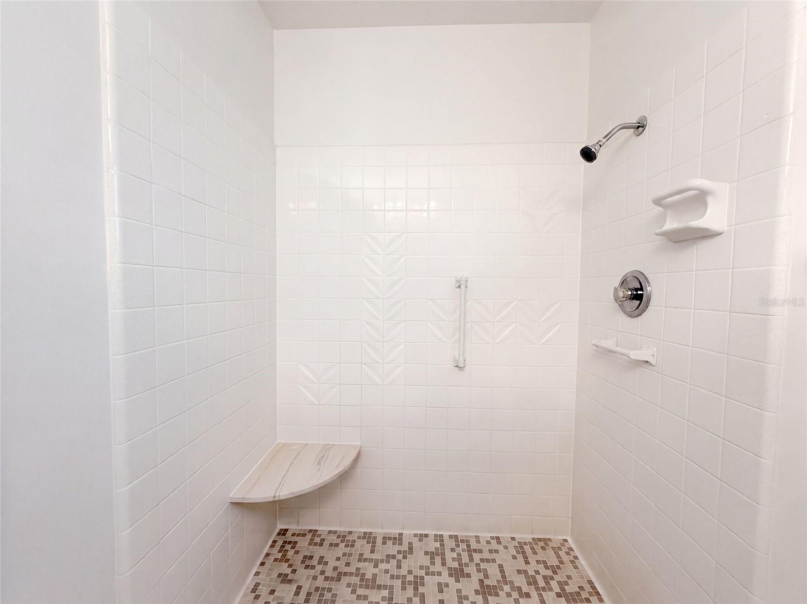 1818 DANBURY DR — photo 18