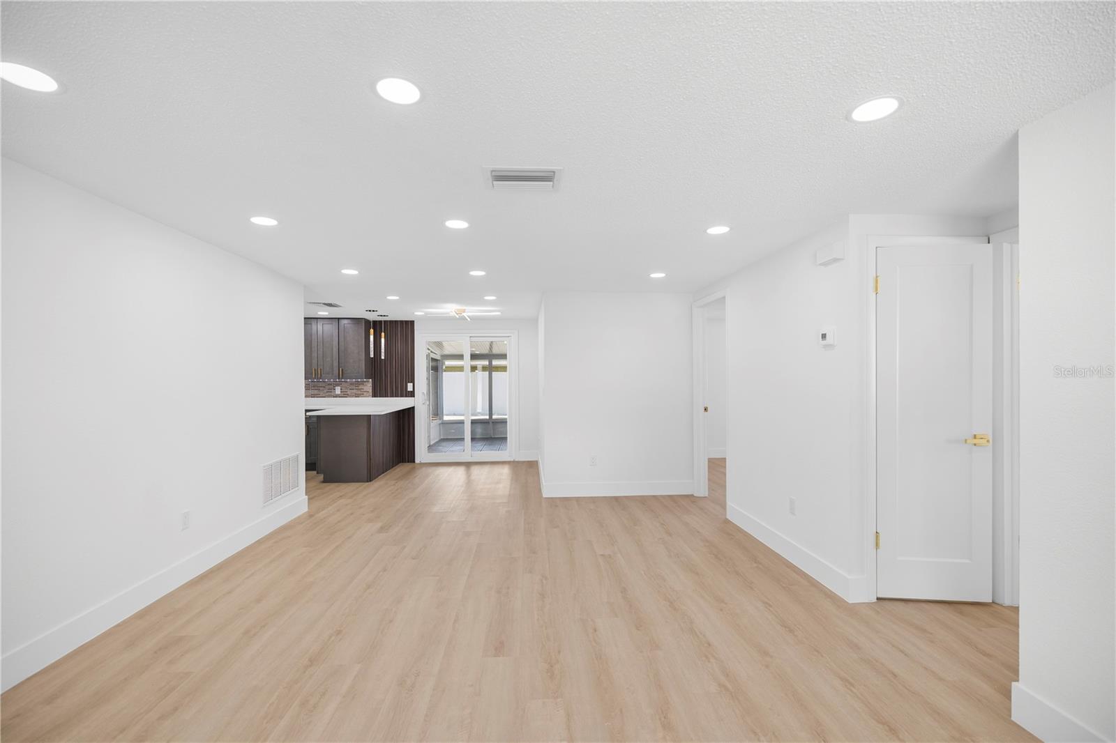 6444 JUNIPER RD — photo 2