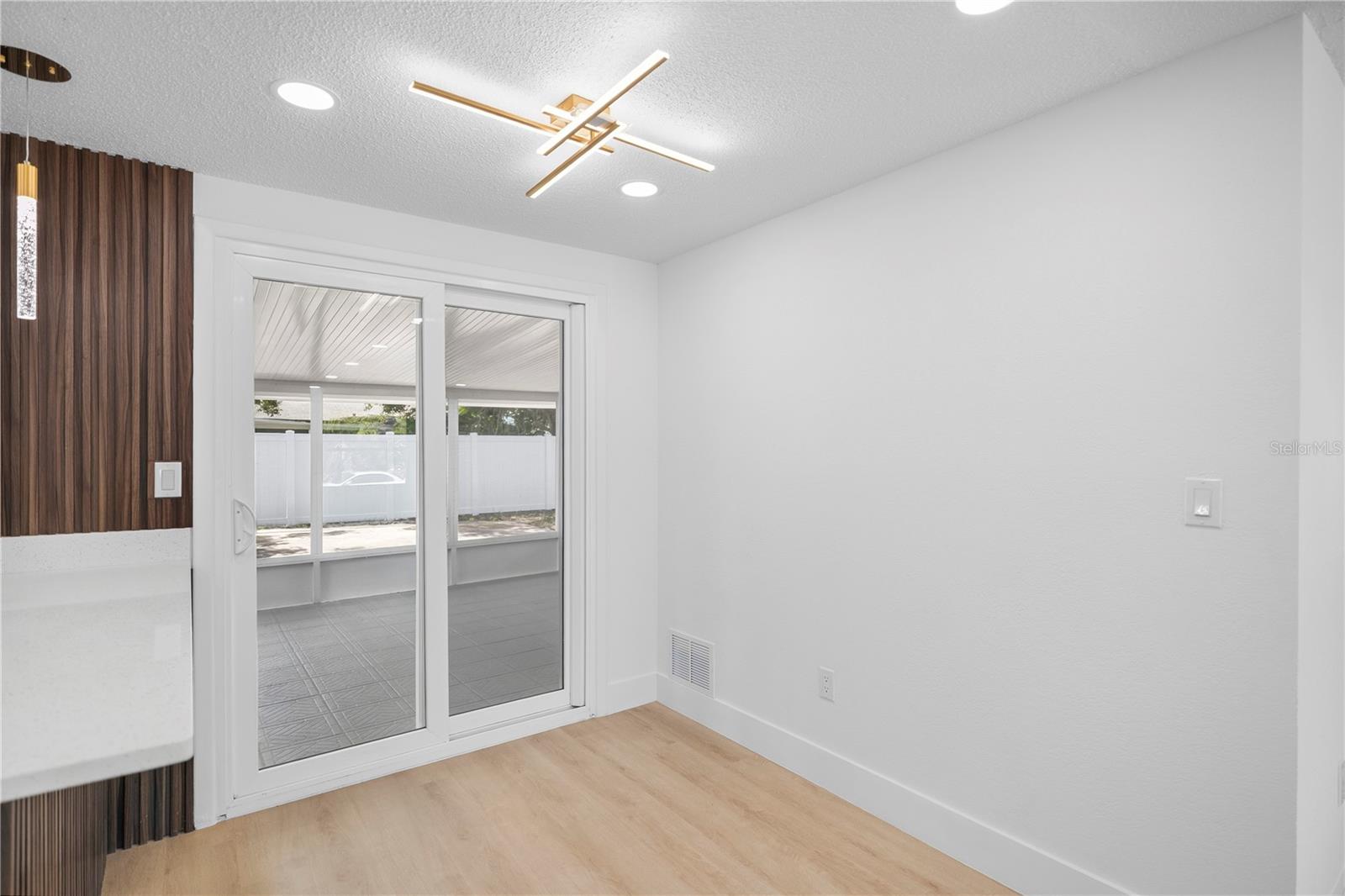 6444 JUNIPER RD — photo 16